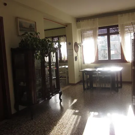 Livia Oliva Lido de Venecia