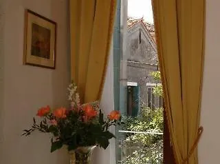 Alojamento de Acomodação e Pequeno-almoço Livia Oliva Lido di Venezia